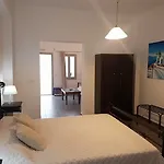 Bed & Breakfast Casa Del Mar 3*